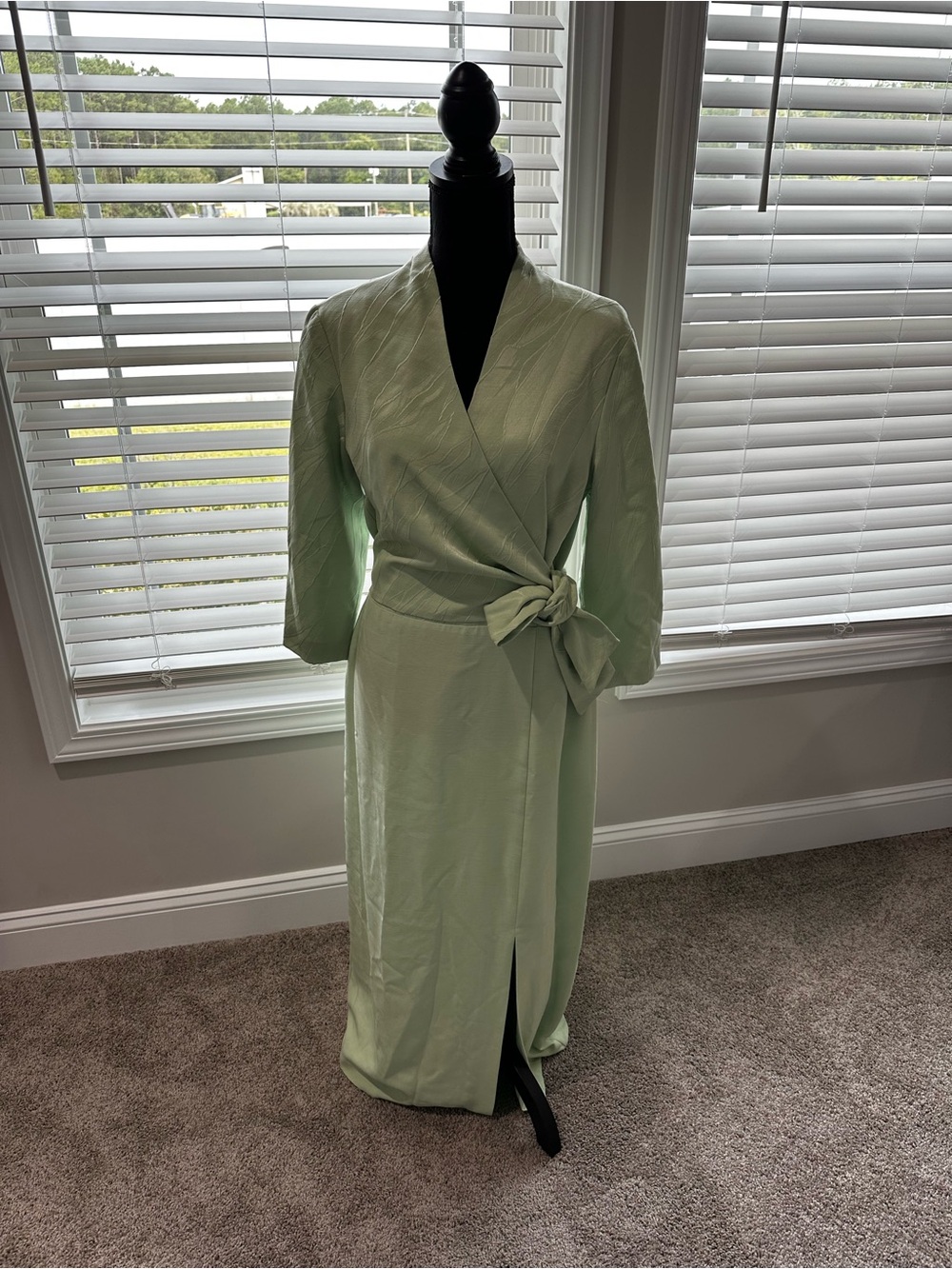 AGB Byers Soft Mint Gown with Wrap Waist Tie, Maxi, Size 12 (NEW)